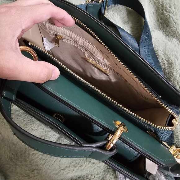 RARE* NEW! Steve Madden Bevelyn "CEDAR GREEN" Crossbody Bag Purse - Picture 7 of 8